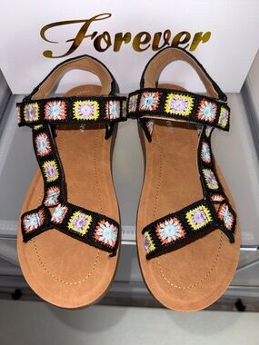 Forever Link Floral Crochet Ankle Strap Sandals Black Multicolor Size 7.5